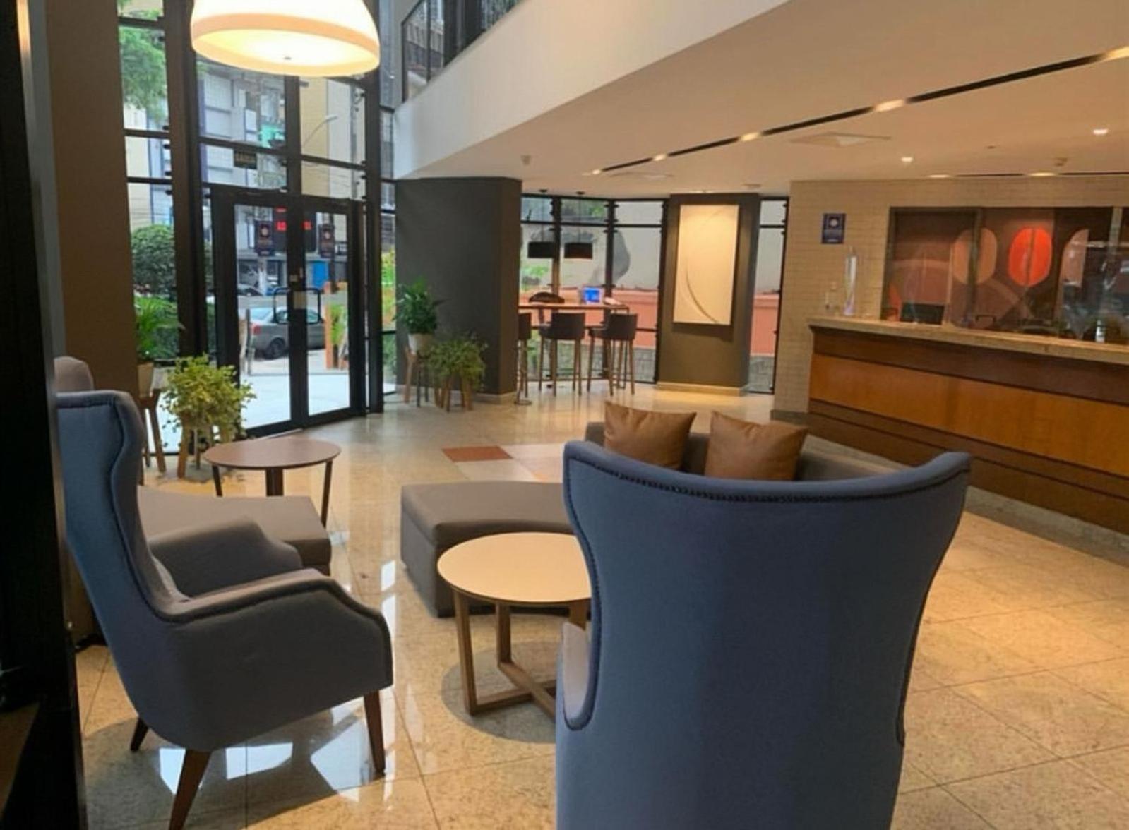 Flat No Hotel Cosmopolitan Com Estacionamento Gratis E Piscina 桑托斯 外观 照片