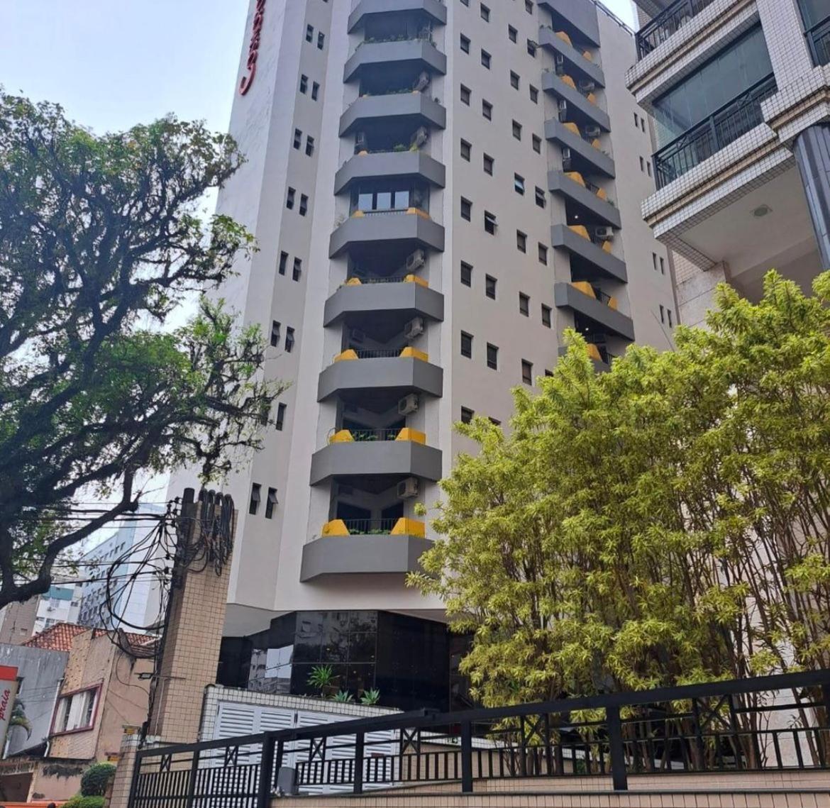Flat No Hotel Cosmopolitan Com Estacionamento Gratis E Piscina 桑托斯 外观 照片