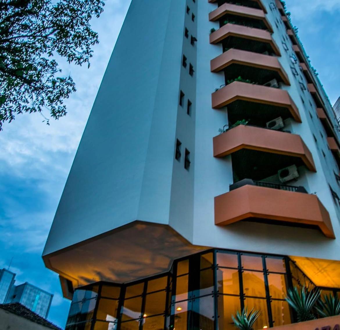 Flat No Hotel Cosmopolitan Com Estacionamento Gratis E Piscina 桑托斯 外观 照片